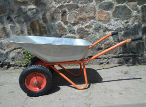 Садовая тачка двухколесная